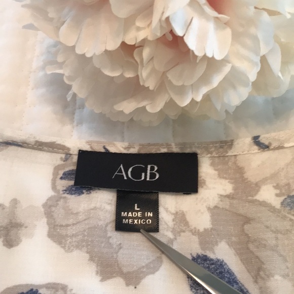 NWT AGB Women's Floral Top Size Large - Picture 9 of 14